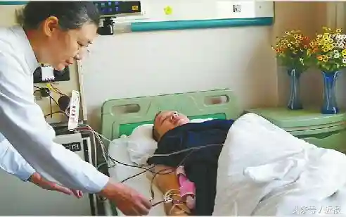 俩山东汉子捐髓救人："受捐者才18岁跟我孩子年纪相仿"