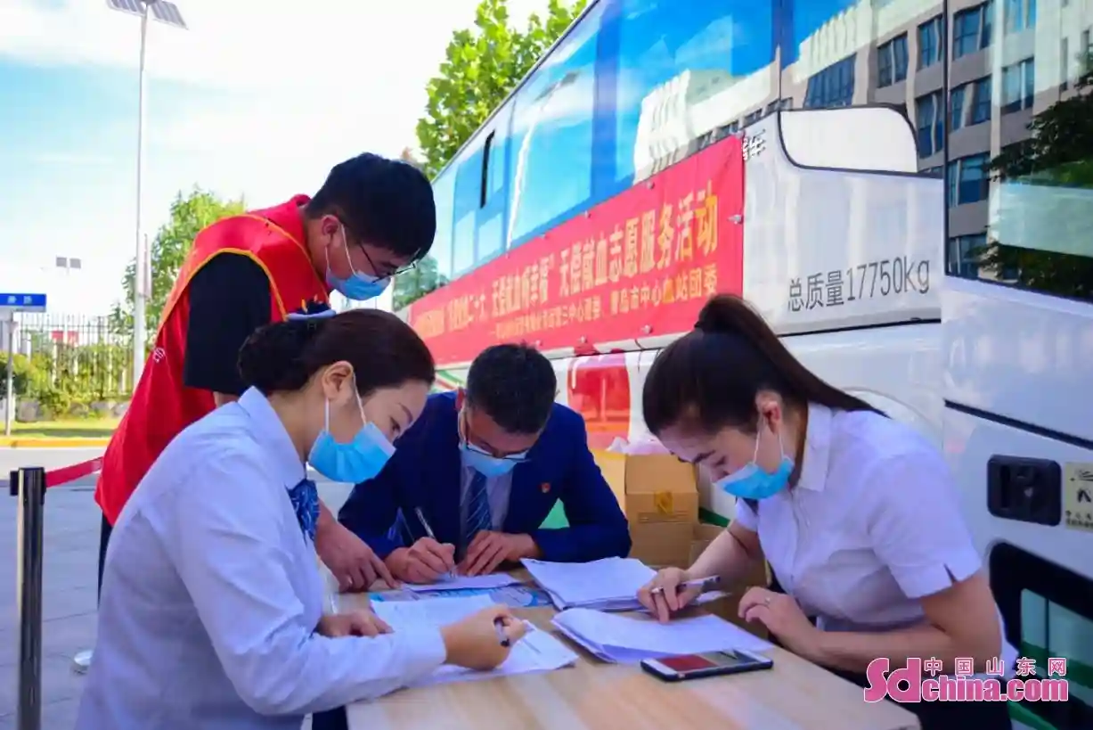 这支无偿献血队26个月献血近12万毫升，来自青岛地铁